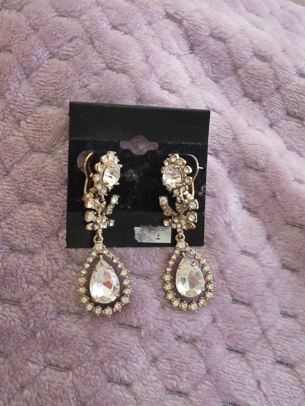 Vintage Gold Teardrop Crystal Drop Earrings - Clear & Gold